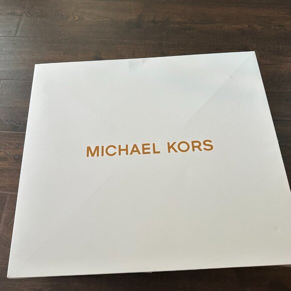 Mickael Kors Large Tote Bag - Picture 2 of 7